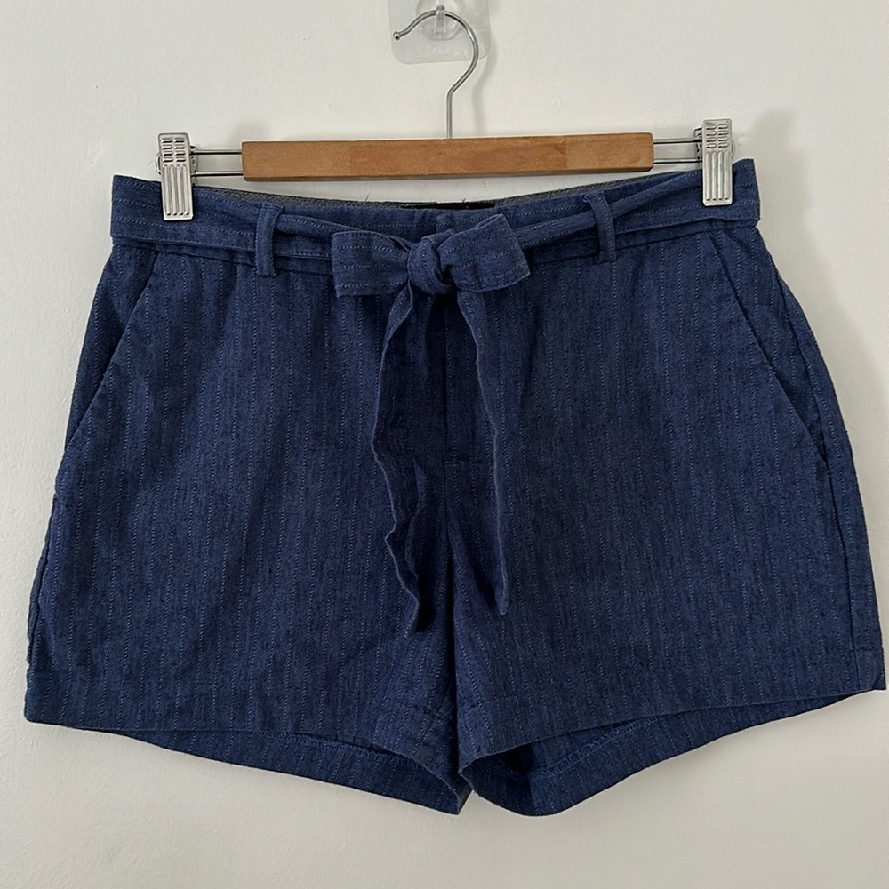 Banana Republic Denim like 4” Shorts